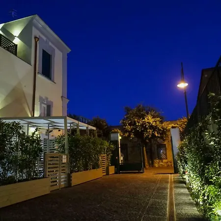 Klaudia - Charming House * San Giorgio a Cremano